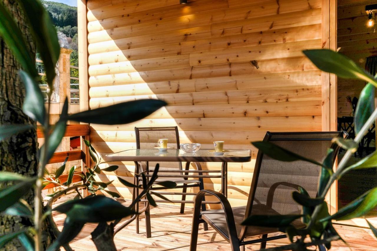 Romantic Tree House Kato Pavliana Экстерьер фото